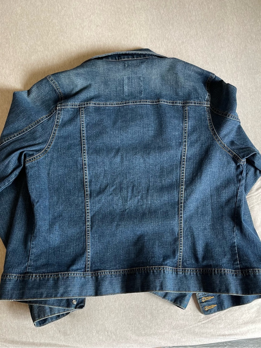 Old Navy Medium Blue Denim Stretch Jean Jacket - Picture 2 of 3
